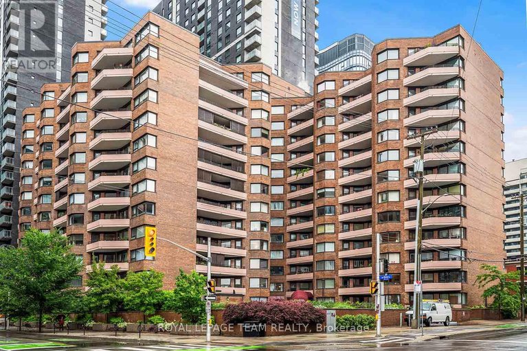 28581239/207-151-bay-street/ottawa-centre/ottawa/ontario/K1R7T2_1