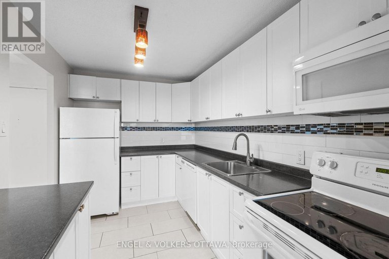 29091288/2001-665-bathgate-drive/carson-meadows/ottawa/ontario/K1K3Y4_14