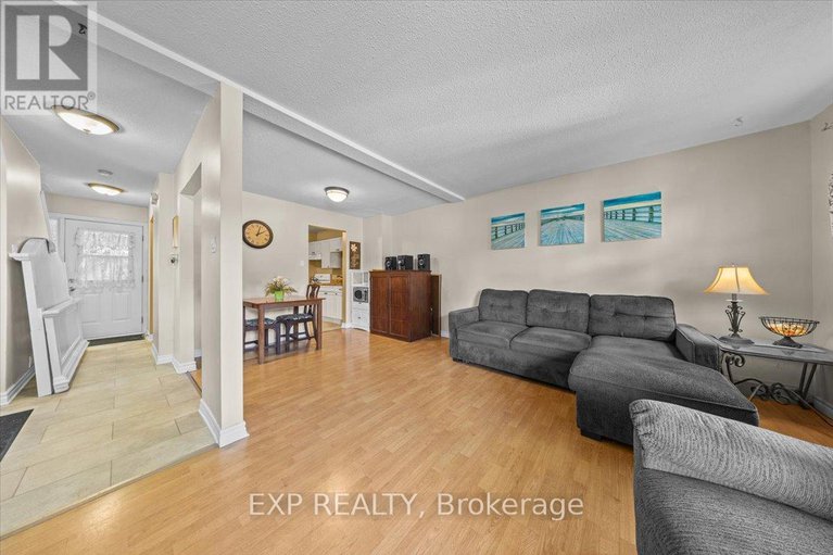 29220422/3166-stockton-drive/blossom-parkkemp-parkfindlay-creek/ottawa/ontario/K1T1S1_10