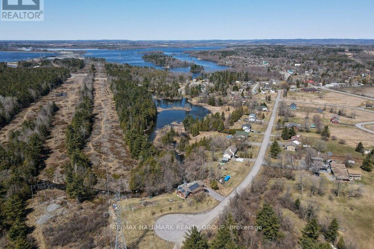 28208753/206-old-pakenham-road/fitzroy/ottawa/ontario/K0A1X0_47