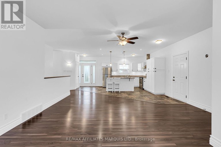 29059250/23-calco-crescent/moose-creek/north-stormont/ontario/K0C1W0_14