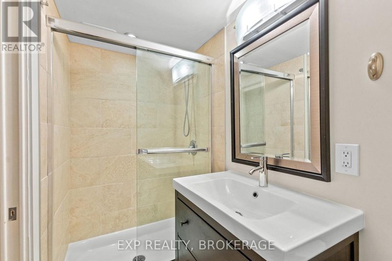 29083548/896-walkley-road/riverside-park-south/ottawa/ontario/K1V6R5_31