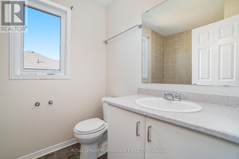28995605/g-3721-riverbreeze-street/half-moon-bay/ottawa/ontario/K2J0T1_18