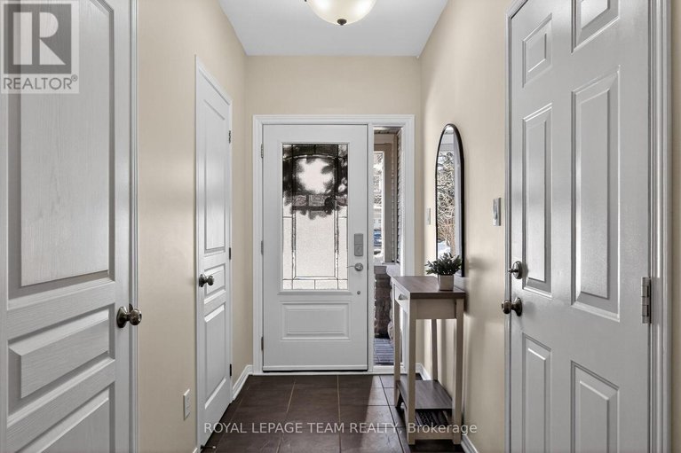 29526467/19-goldthorpe-private-n/stonebridge/ottawa/ontario/K2J5L6_3