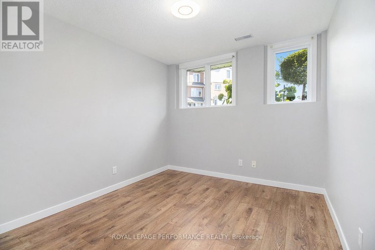 28638176/1673-locksley-lane/beaconwood/ottawa/ontario/K1J1B6_22