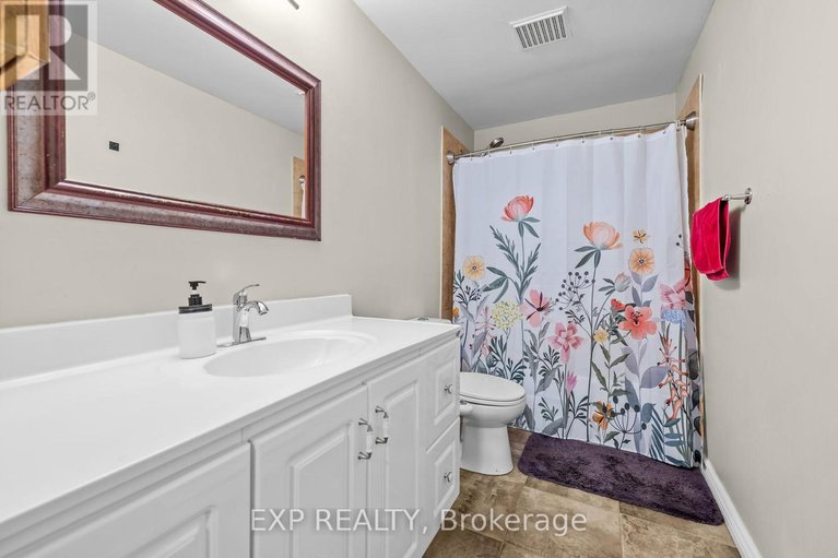 29657296/i-5-banner-road/sheahan-estatestrend-village/ottawa/ontario/K2H8T3_13