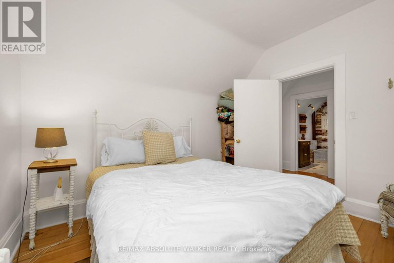 29162989/40-thomas-street/almonte/mississippi-mills/ontario/K0A1A0_26