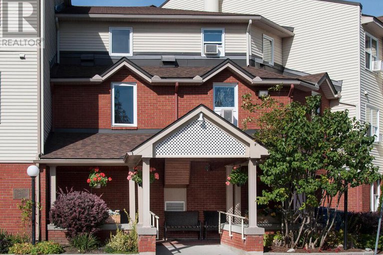 29059313/137-848-seyton-drive/westcliffe-estates/ottawa/ontario/K2H9G6_1
