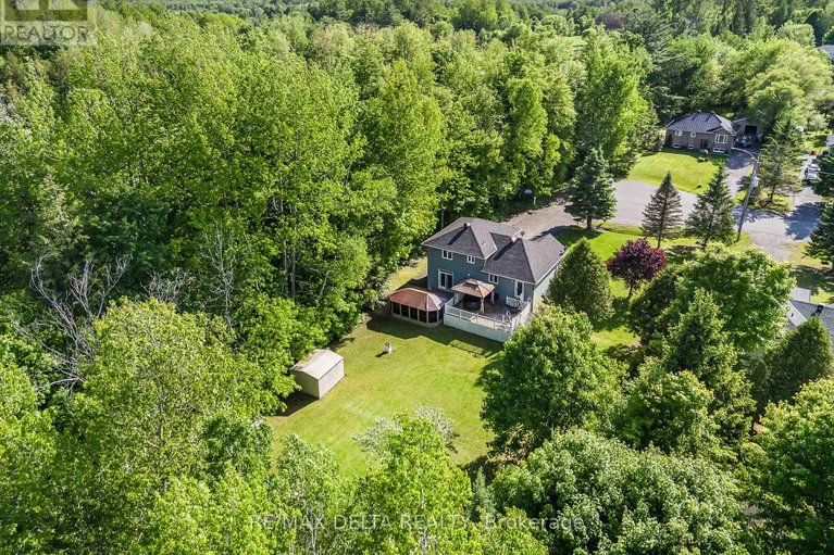28635028/1133-hemlock-street/clarencerockland-twp/clarence-rockland/ontario/K4K1K9_34