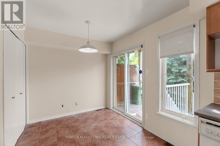 29481547/10-1701-blohm-drive/hunt-club-park/ottawa/ontario/K1G6N6_16