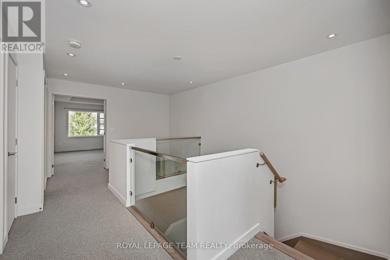 28811233/522-borbridge-avenue/riverside-southgloucester-glen/ottawa/ontario/K4M0H9_22