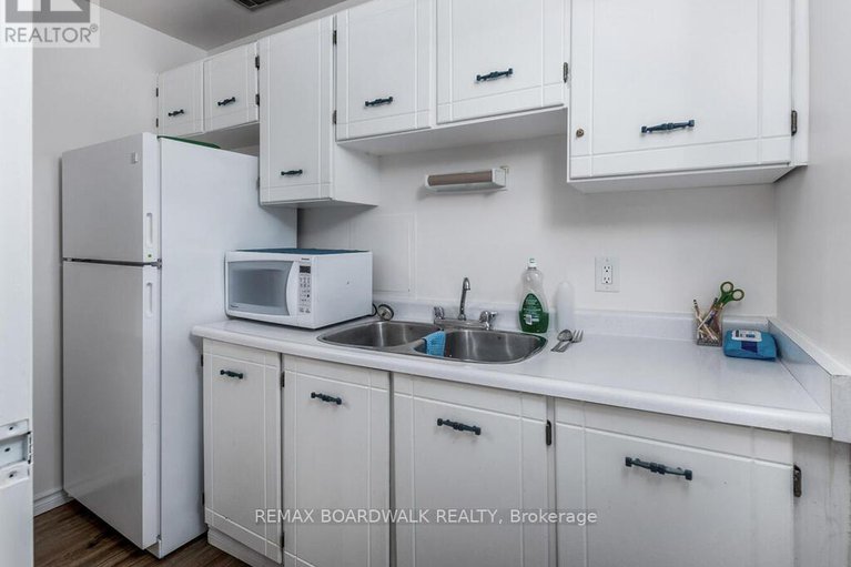 29255405/709-2400-virginia-drive/urbandale-acres/ottawa/ontario/K1H8L3_24