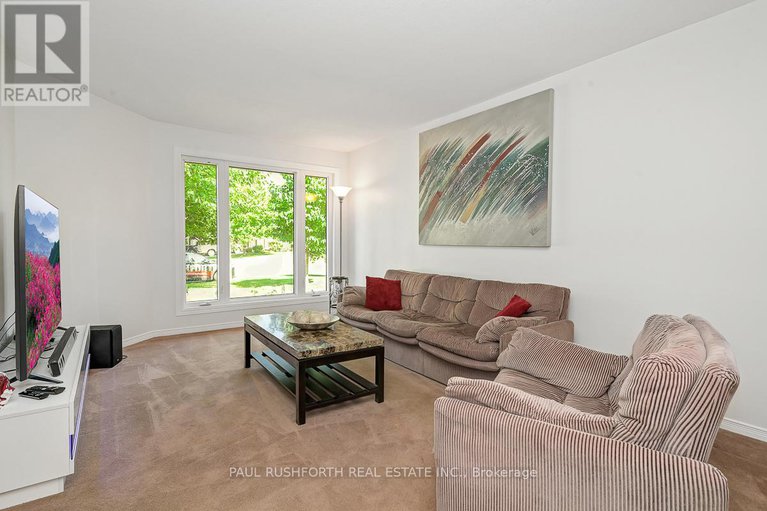 28843560/1793-hunters-run-drive/chapel-hill/ottawa/ontario/K1C6X3_4