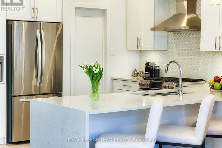 29666466/725-capricorn-circle/riverside-southgloucester-glen/ottawa/ontario/K4M0J4_8