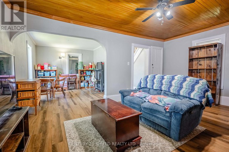 28638499/46-joseph-street/chesterville/north-dundas/ontario/K0C1H0_9