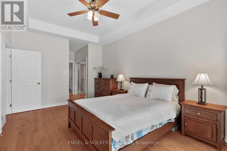 28655114/120-manorhill-private/urbandale-acres/ottawa/ontario/K1H2J4_20