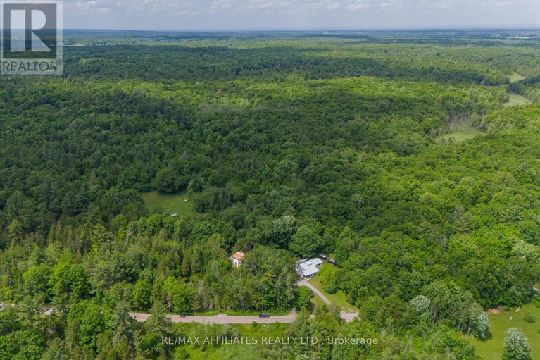 28517166/1655-old-perth-road/mississippi-mills-ramsay-twp/mississippi-mills/ontario/K0A1A0_42