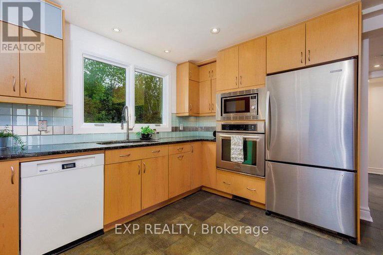 28361031/19-ancroft-court/tanglewood/ottawa/ontario/K2G4A5_11