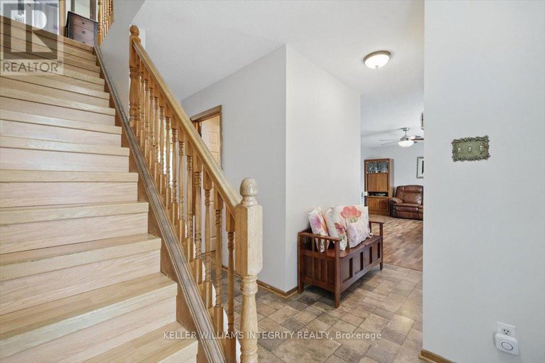 28473726/1954-catherine-street/town-of-rockland/clarence-rockland/ontario/K4K1H6_5