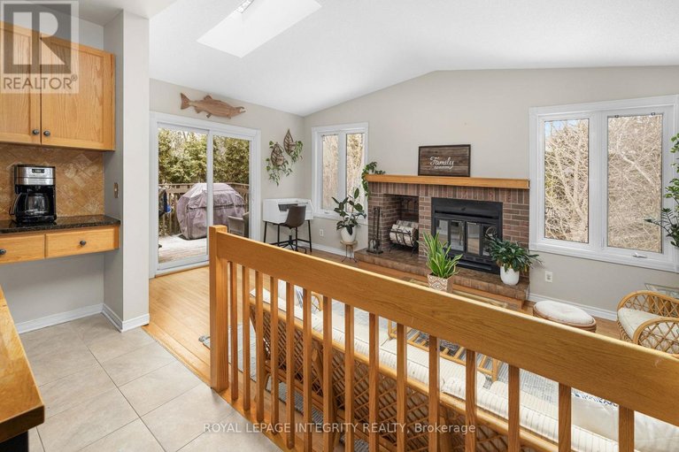 29474748/4-hackett-street/hunt-club-woods/ottawa/ontario/K1V0P8_15