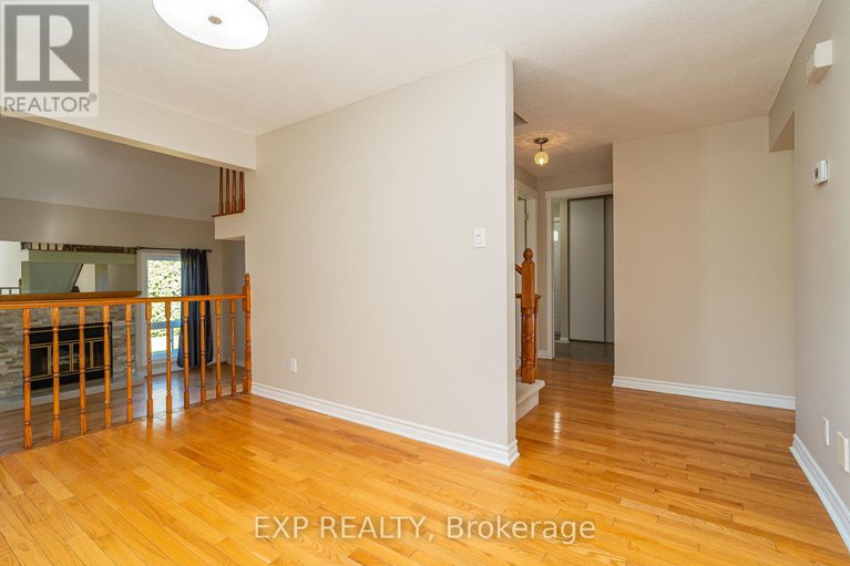 28995969/32-maple-view-crescent/centrepointe/ottawa/ontario/K2G5J6_14