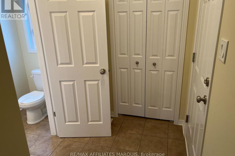 29397618/304-fir-lane/kemptville/north-grenville/ontario/K0G1J0_2