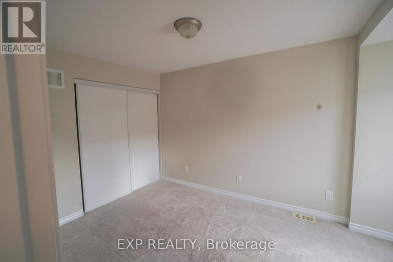 29494156/229-cayman-road/stittsville-north/ottawa/ontario/K2S0N8_23