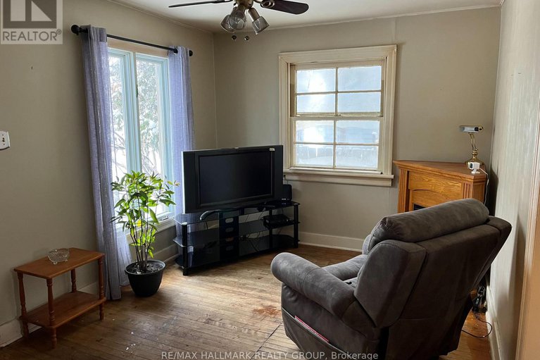 29182655/2821-haughton-avenue/britannia/ottawa/ontario/K2B6Z2_5