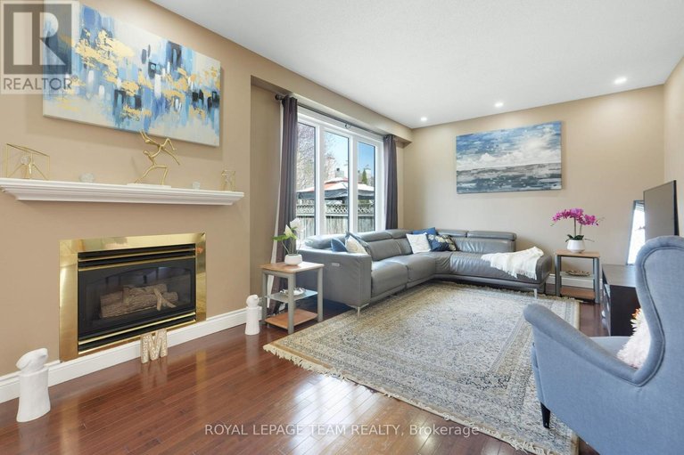 29650205/29-apple-creek-crescent/emerald-meadowstrailwest/ottawa/ontario/K2M2N3_18