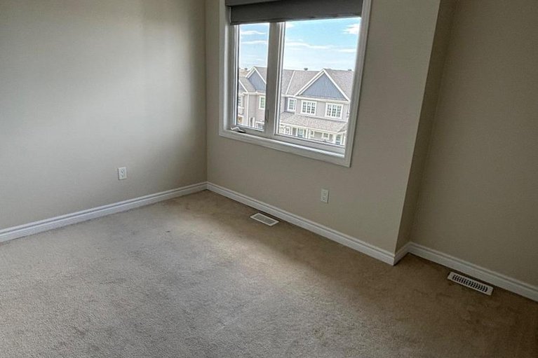 29639066/2240-watercolours-way/half-moon-bay/ottawa/ontario/K2J6L3_13