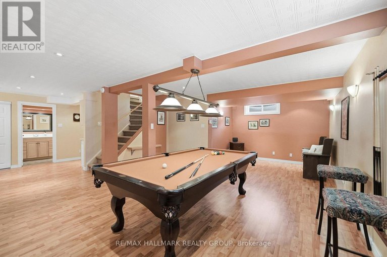 29349074/6066-meadowhill-crescent/chapel-hill/ottawa/ontario/K1C5R9_30