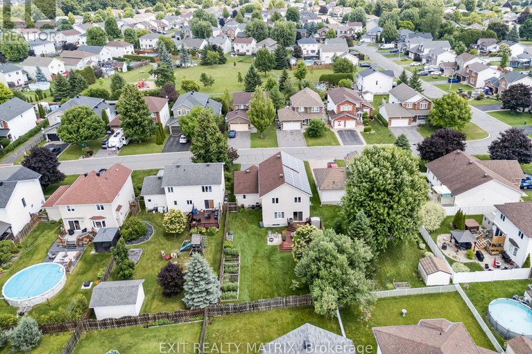 29328724/16-la-citadelle-street/embrun/russell/ontario/K0A1W0_36