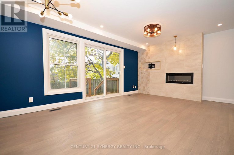 29094498/26-660-hochelaga-street/carson-meadows/ottawa/ontario/K1K2E9_26