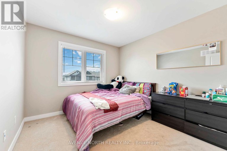 28639298/1018-kijik-crescent/blossom-parkkemp-parkfindlay-creek/ottawa/ontario/K1X0G9_20