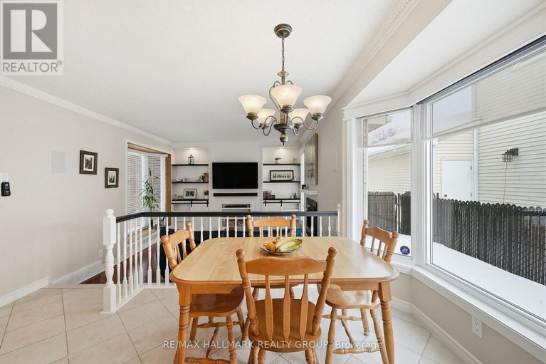 29349074/6066-meadowhill-crescent/chapel-hill/ottawa/ontario/K1C5R9_14