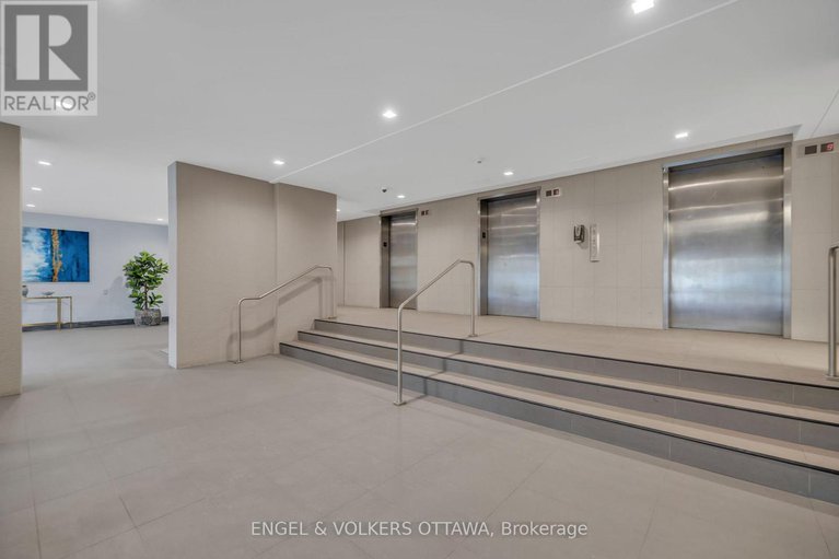 28310183/1404-665-bathgate-drive/carson-meadows/ottawa/ontario/K1K3Y4_2