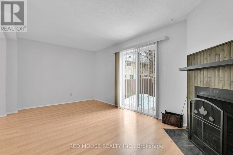 29480001/1983-greenvale-lane/chateauneuf/ottawa/ontario/K1C6E4_16