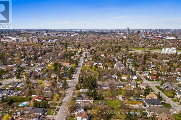 29030664/279285-pleasant-park-road/alta-vistafaircrest-heights/ottawa/ontario/K1H5M7_17