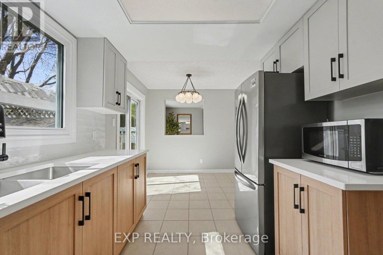 29671648/865-acadian-gardens/convent-glen/ottawa/ontario/K1C2V7_13