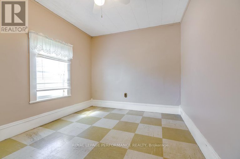 28907262/7-spruce-street-s/lancaster/south-glengarry/ontario/K0C1N0_17