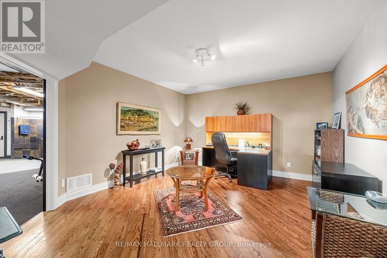 28343367/6980-mansfield-road/btwn-franktown-rd-fallowfield-rd/ottawa/ontario/K2S1B8_37