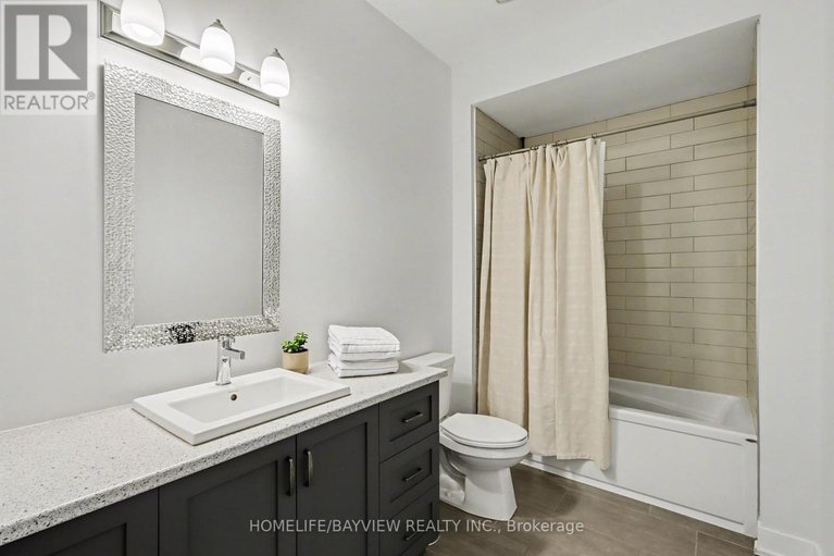 29633587/315-autumn-meadow-way/north-gower/ottawa/ontario/K0A2T0_22