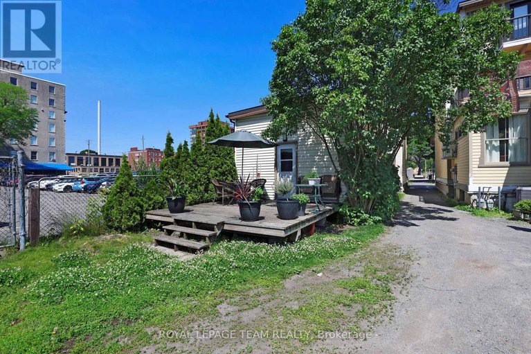28518973/142-cathcart-street/lower-townbyward-market/ottawa/ontario/K1N5B8_33