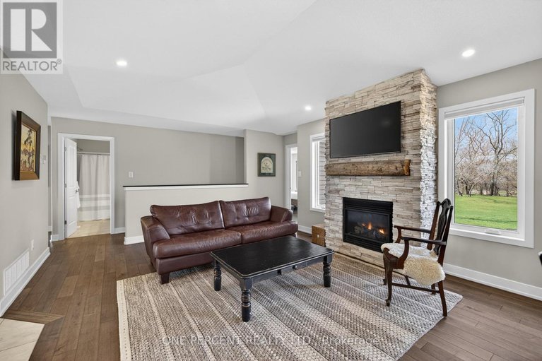 29647560/3012-drew-drive/north-dundas-mountain-twp/north-dundas/ontario/K0E1W0_12