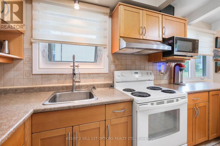 28641583/24-barnes-crescent/leslie-park/ottawa/ontario/K2H7C2_17