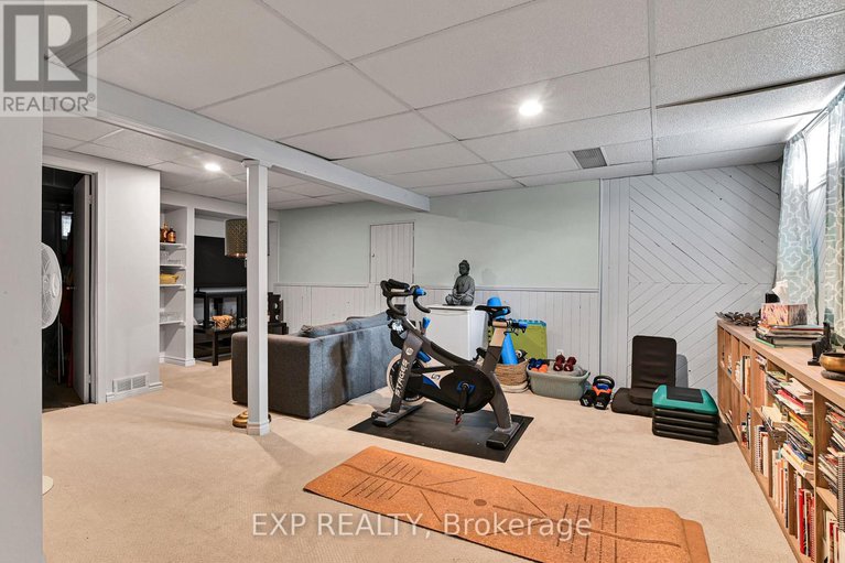 28885940/1962-greenvale-lane/chateauneuf/ottawa/ontario/K1C6E3_14