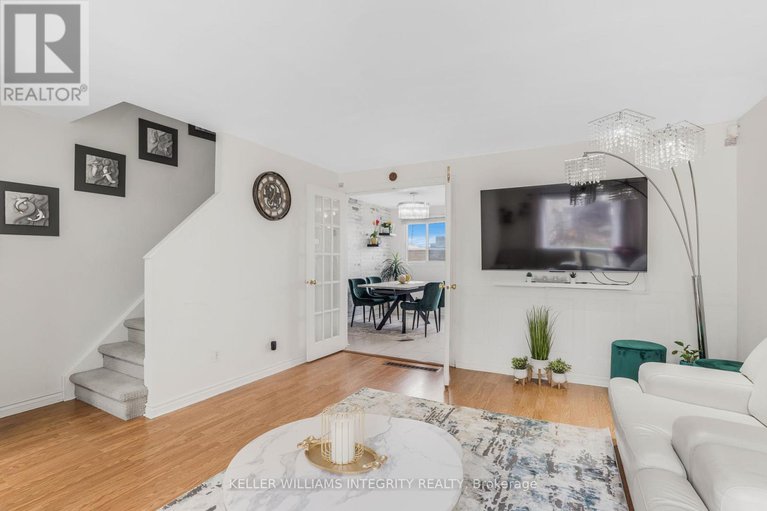 28281496/131-1299-bethamy-lane/beacon-hill-south/ottawa/ontario/K1J8P3_5