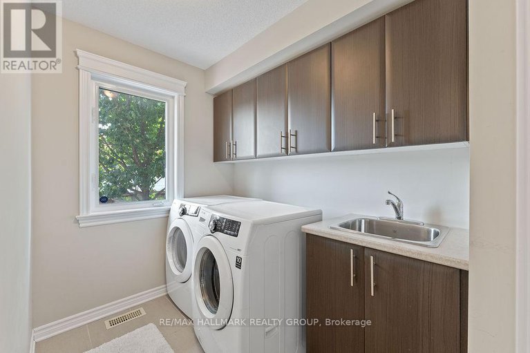 28558567/116-brilia-private/beacon-hill-south/ottawa/ontario/K1J0B7_32