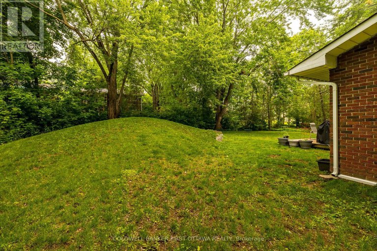 28439323/5455-west-river-drive/manotick-long-island-nicholls-island/ottawa/ontario/K4M1G7_35