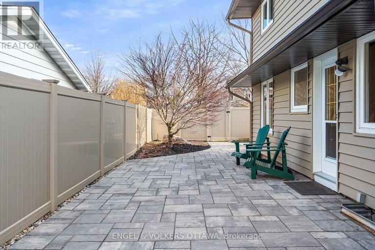 29612922/2173-beaumont-road/playfair-park/ottawa/ontario/K1H5V2_25